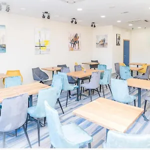 https://ai-hostel.splithotels.org